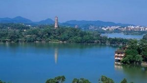 西湖,你欠颍州一个名份