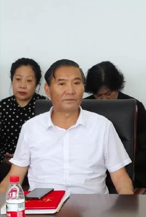 繁荣勃利文学 创造企业文化